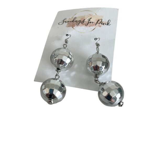 DISCO BALL Silver Drop Earrings New Years NEW - Picture 2 of 3
